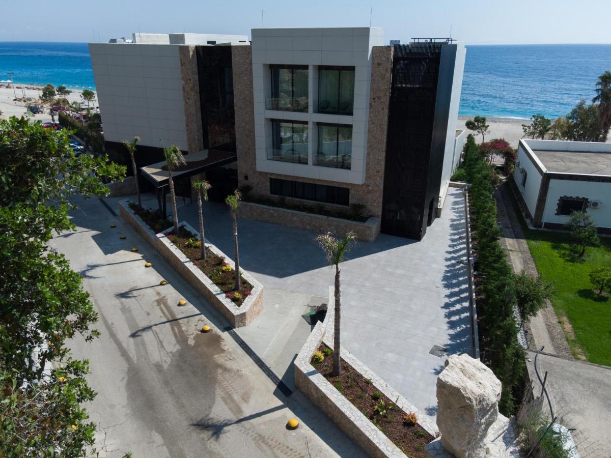 Nassau Hotel Dhërmi Exterior foto