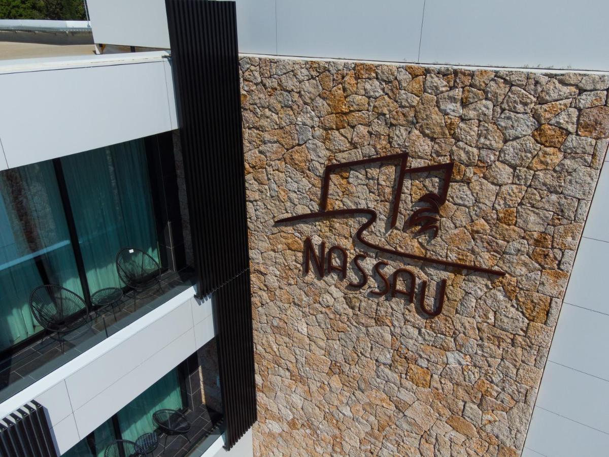 Nassau Hotel Dhërmi Exterior foto