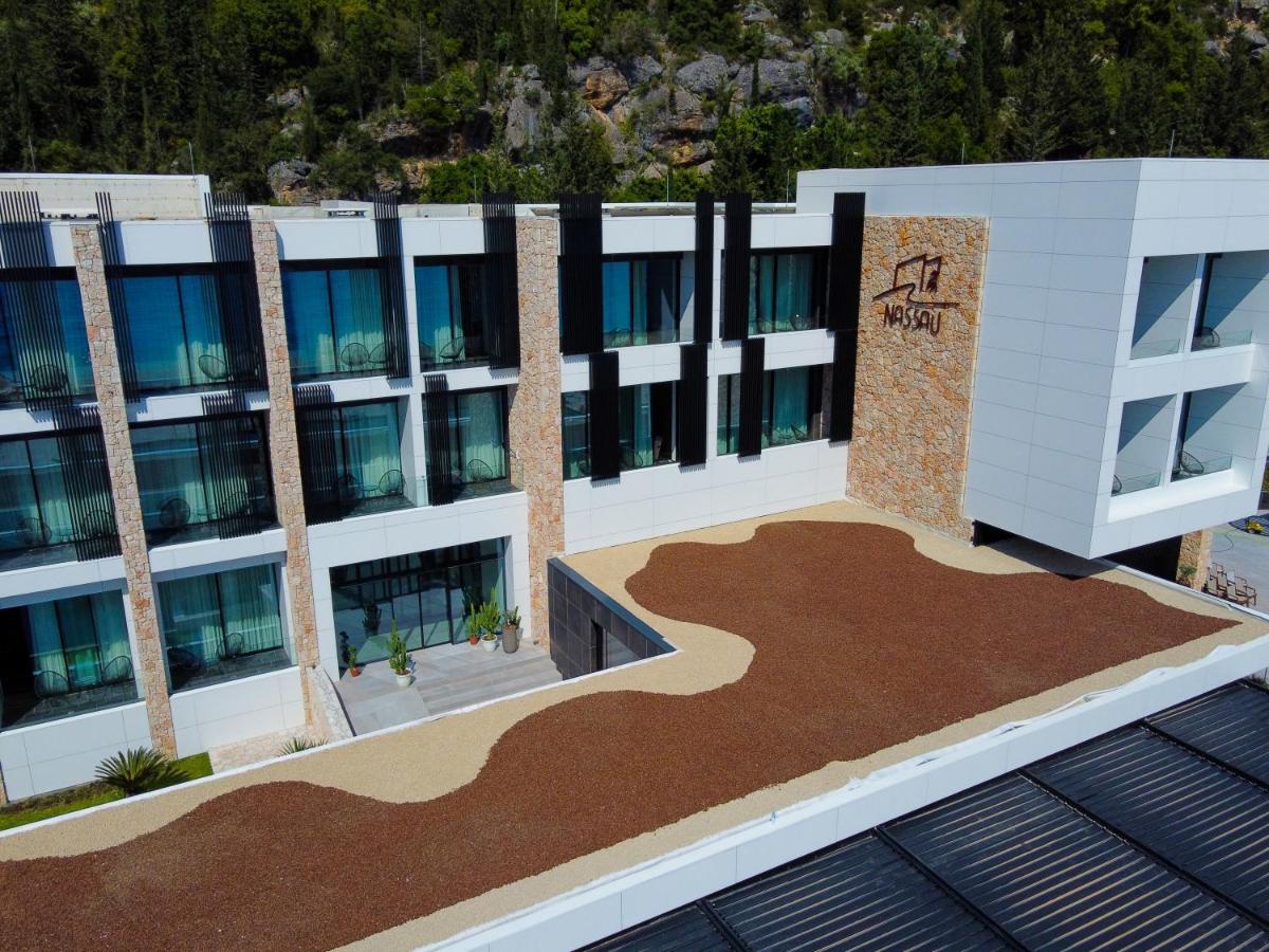 Nassau Hotel Dhërmi Exterior foto